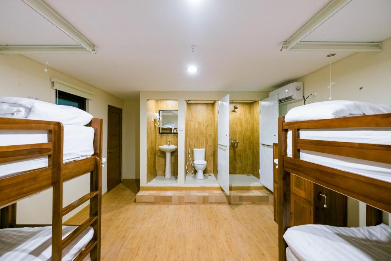 Caroline Hostel Canggu Exteriér fotografie